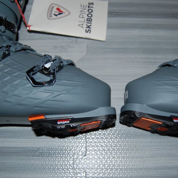 ROSSIGNOL Alltrack 110 HV GW All Mountain Ski Boots Men\'s Size 27.5, 9.5 - NWOB main image 13